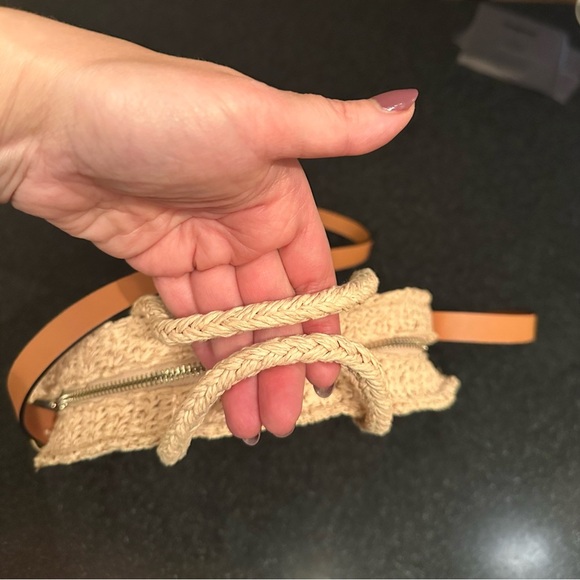 H&M Tan Raffia Woven Round Bag - Picture 4 of 7